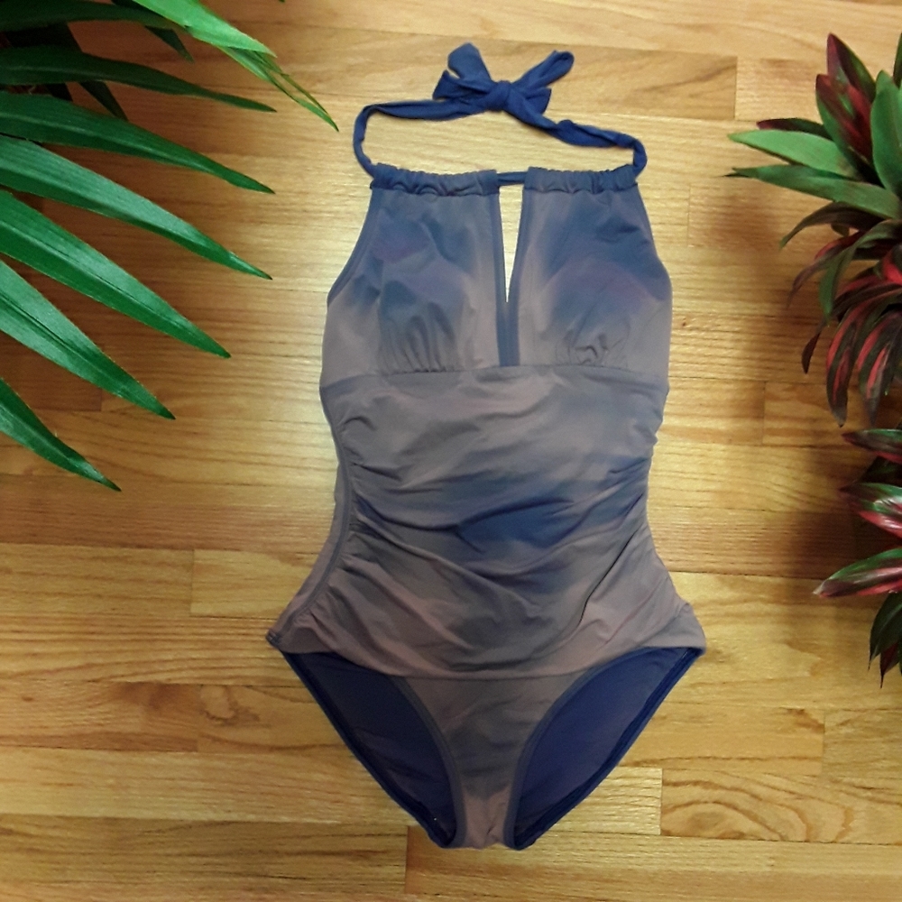 NWOT Tommy Bahama Pearl High Neck Halter Swimsuit